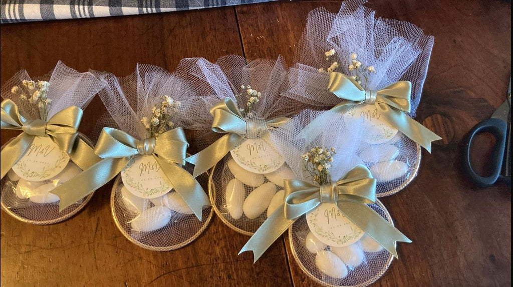 Sacchetto confetti, anello metallo dorato e tulle, bomboniera, matrimonio, wedding, comunione, cresima e battesimo