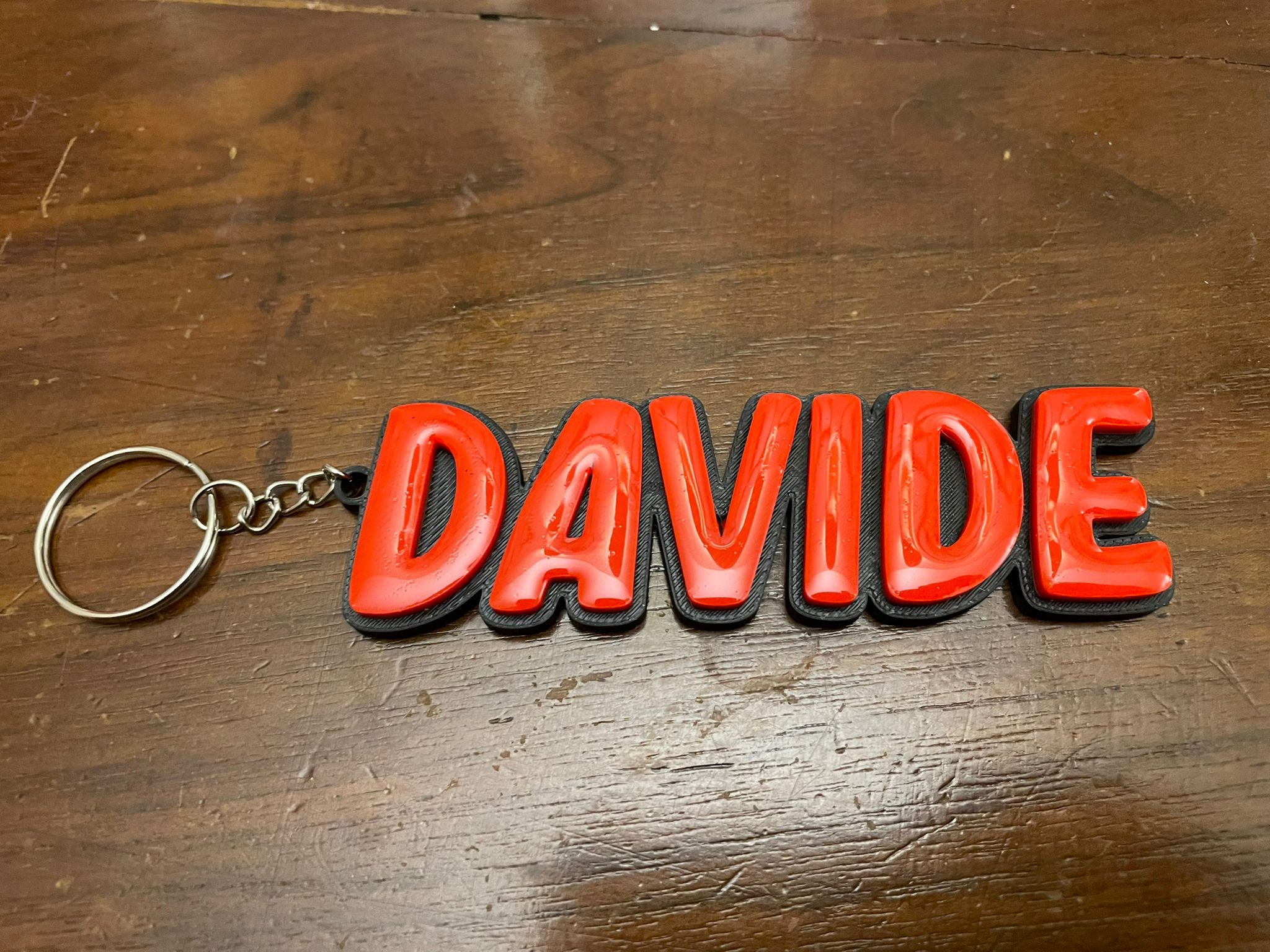 Portachiavi Personalizzato con Nome – Stampa 3D con Finitura in Resina Lucida