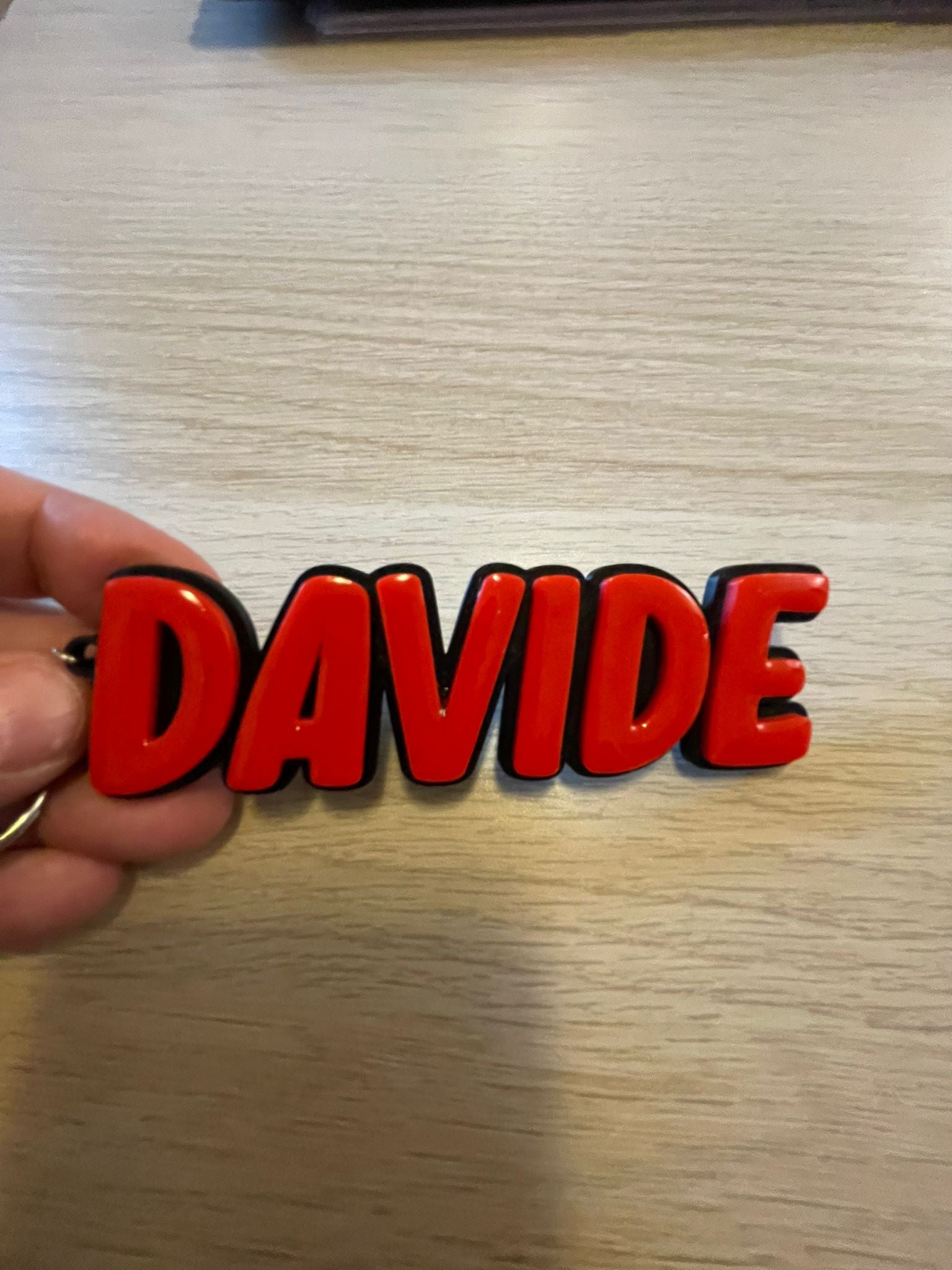 Portachiavi Personalizzato con Nome – Stampa 3D con Finitura in Resina Lucida