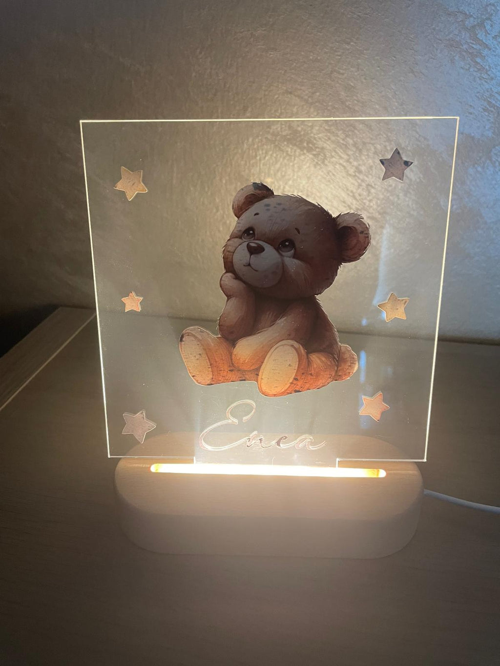 Lampada led luce nottura con plexiglass e base in legno, nascita, cameretta