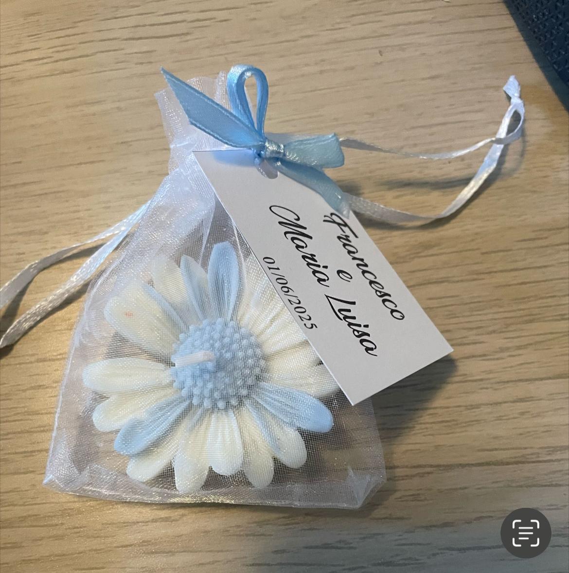 Candelina segnaposto con tag, margherita, matrimonio, comunione, cresima